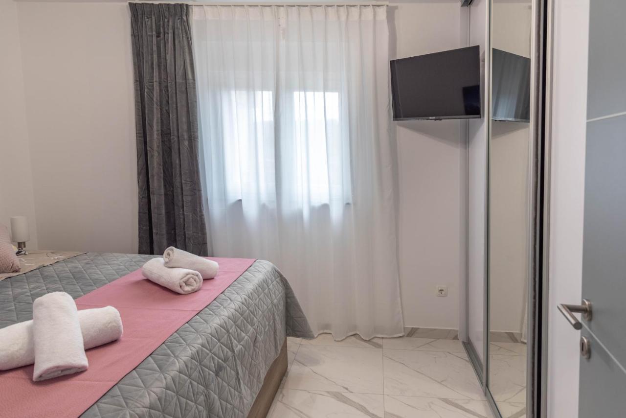 Apartmani Dalmacija Drage Exterior foto