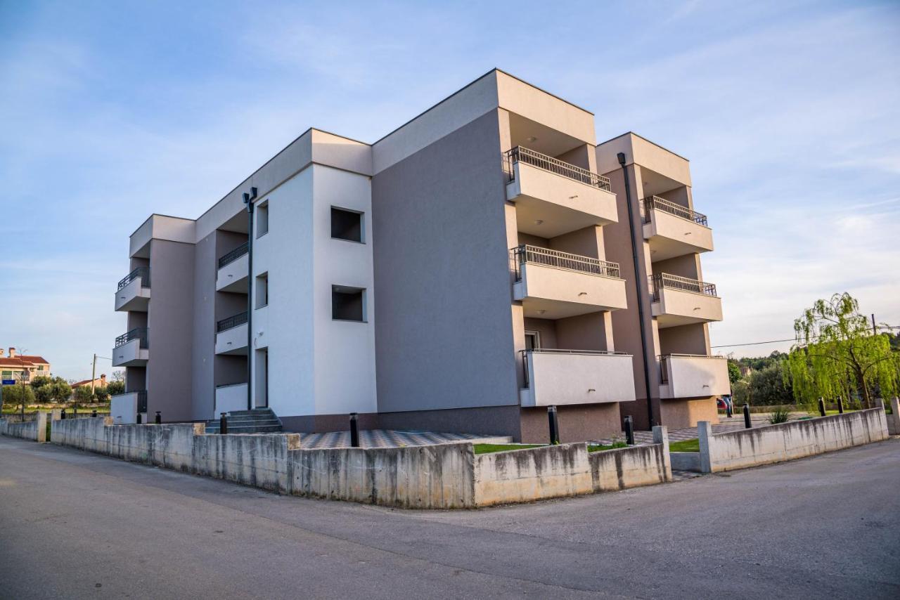 Apartmani Dalmacija Drage Exterior foto